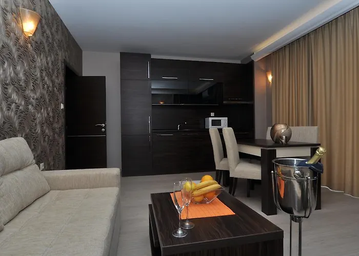 מלון דירות Harmony Jungle - Family Friendly Complex סאני ביץ'