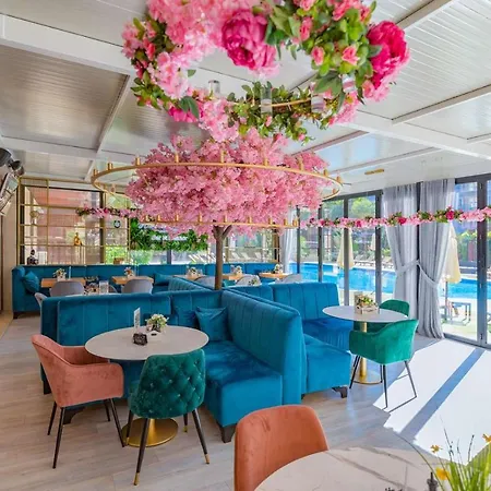 Harmony Jungle Aparthotel Sunny Beach