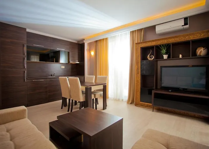 מלון דירות Harmony Jungle - Family Friendly Complex סאני ביץ'